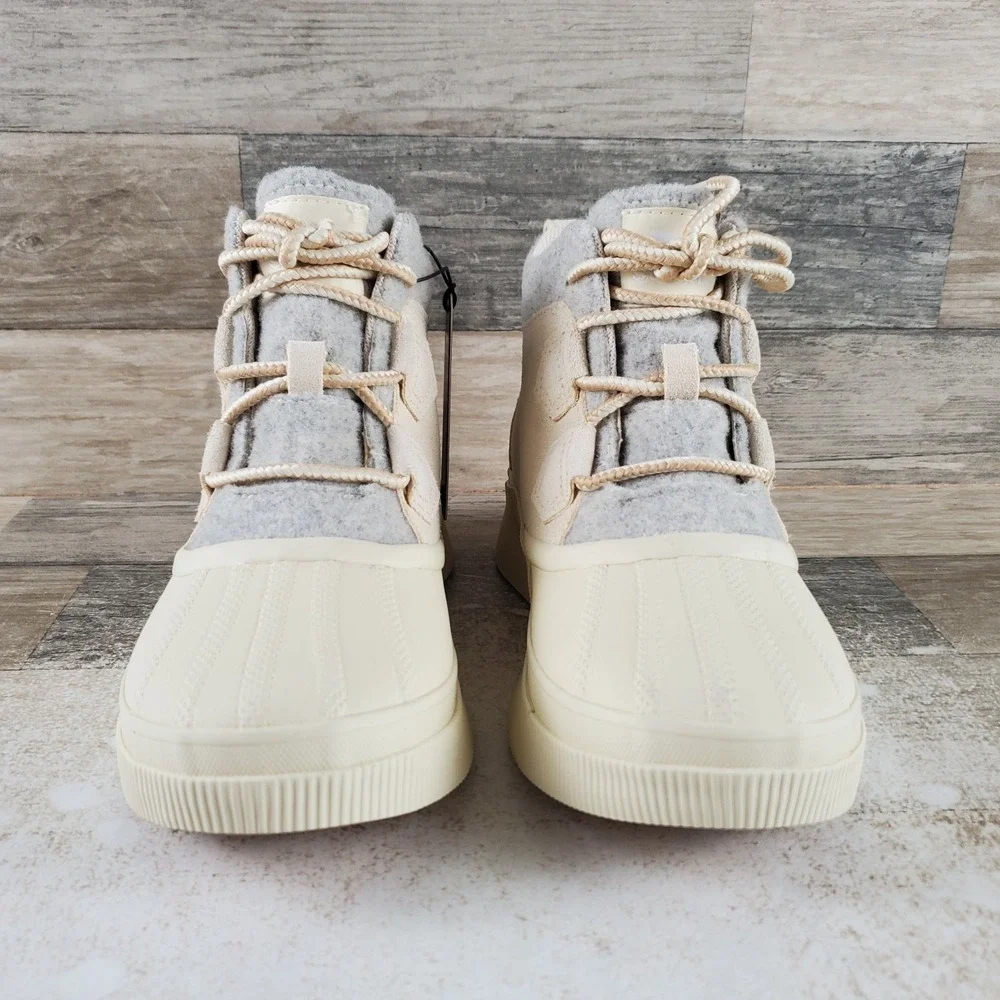 Sorel Out N About IV Classic Womens Boots Sz 6.5 Honey White Waterproof Lace-Up